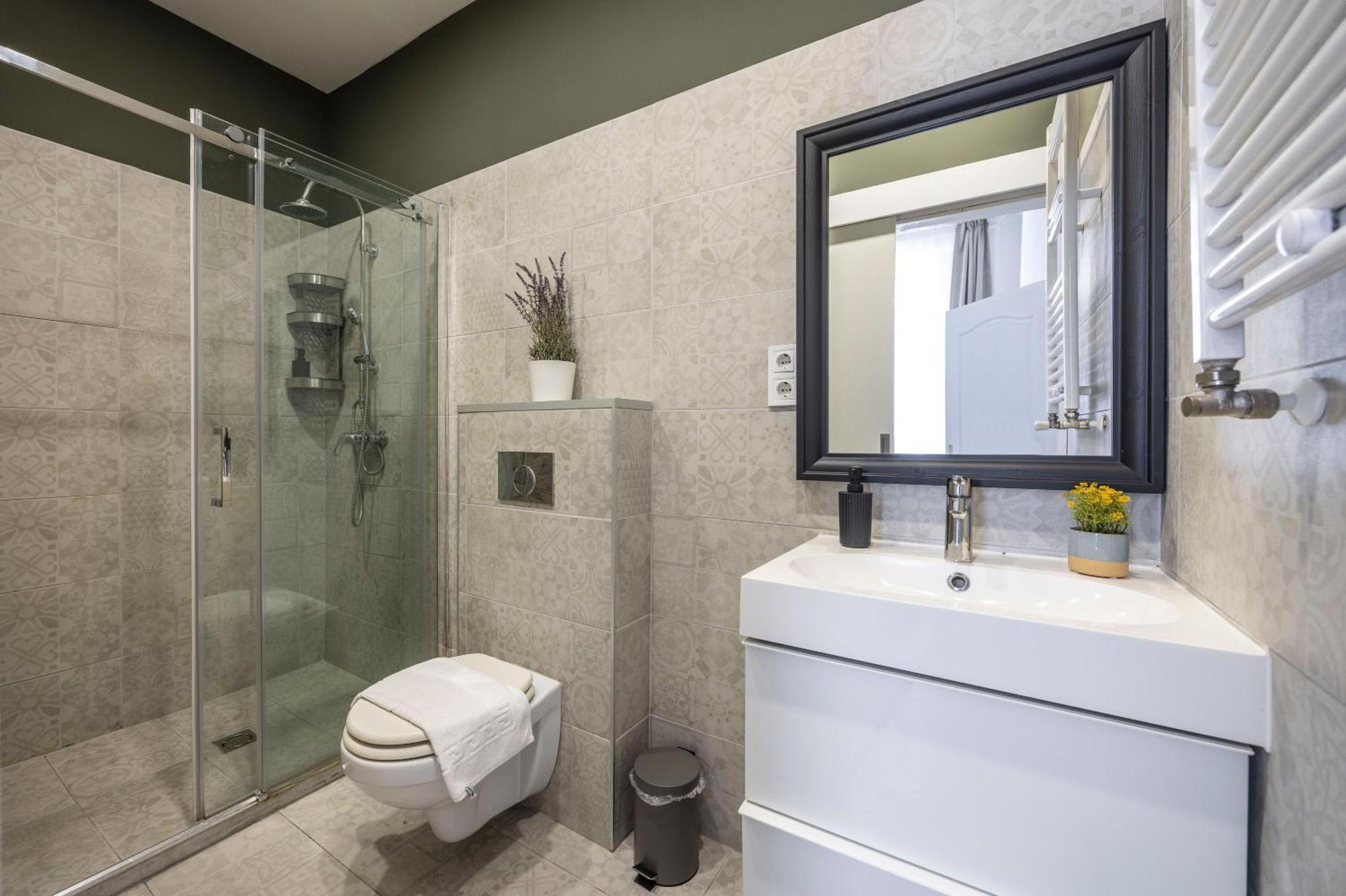 Charming & Cozy Central Elizabeth Apartment บูดาเปสต์ ภายนอก รูปภาพ