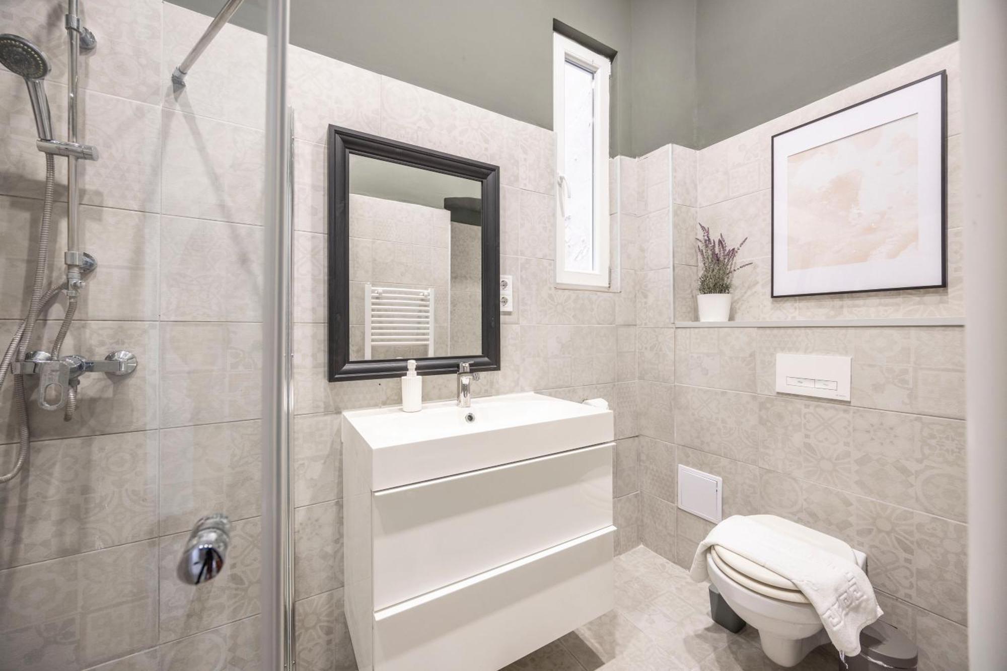 Charming & Cozy Central Elizabeth Apartment บูดาเปสต์ ภายนอก รูปภาพ